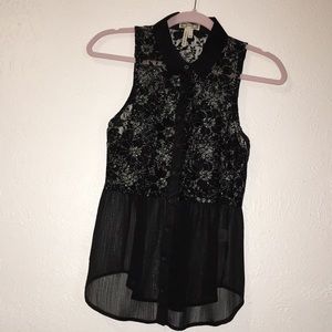 Collared laced blouse